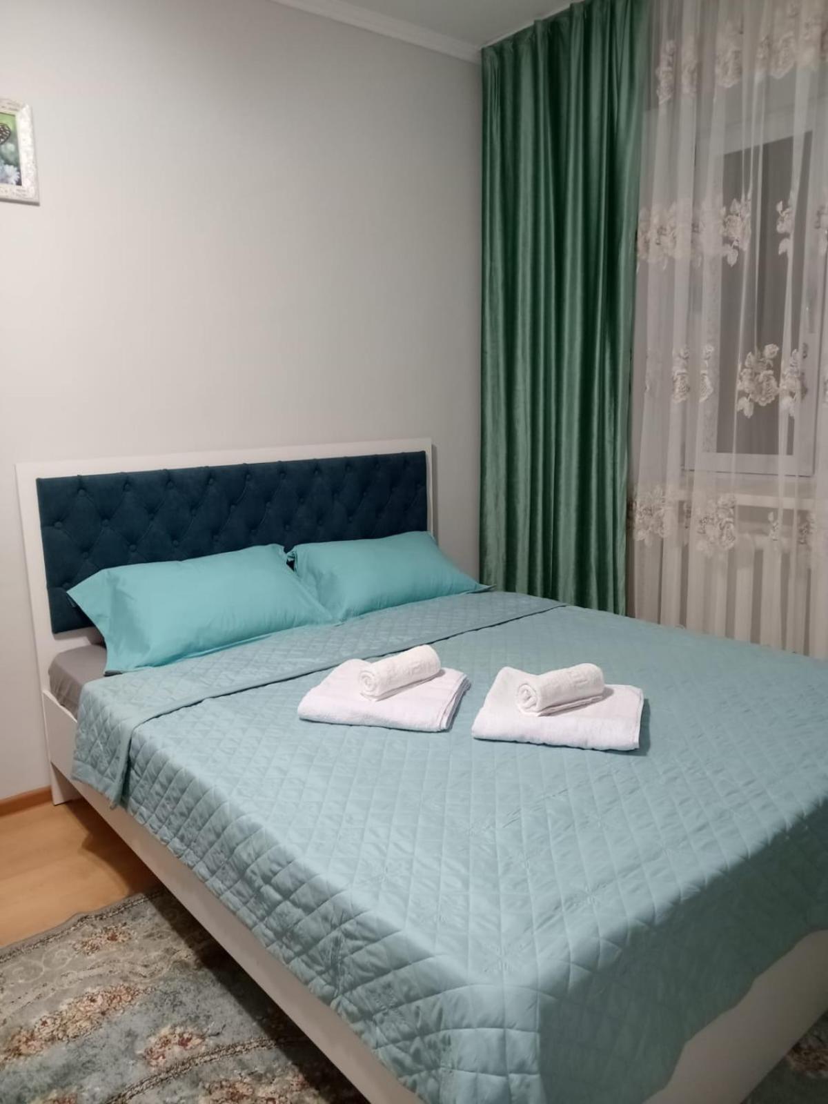 Cosy flat in the city center Taldykol Exteriör bild