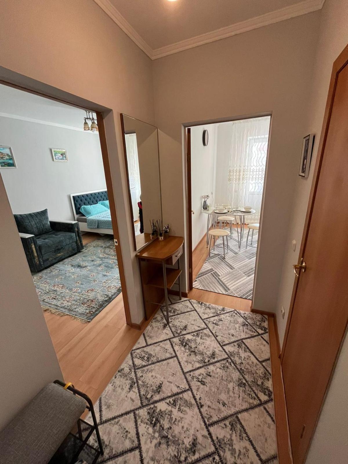 Cosy flat in the city center Taldykol Exteriör bild